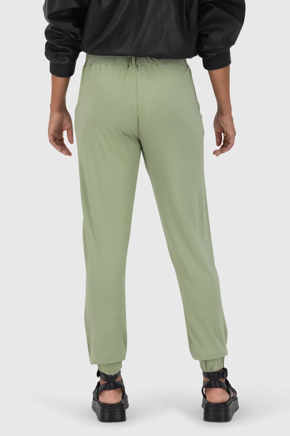 Alife & Kickin AliceAK A Hose grün Joggpants
