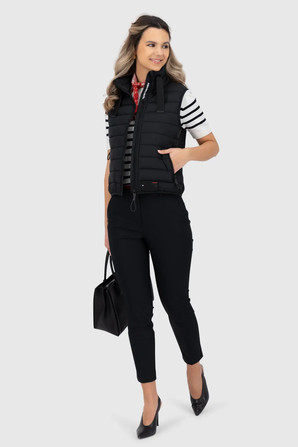 Alife & Kickin RujaAK A Weste Schwarz Hybrid Stepp