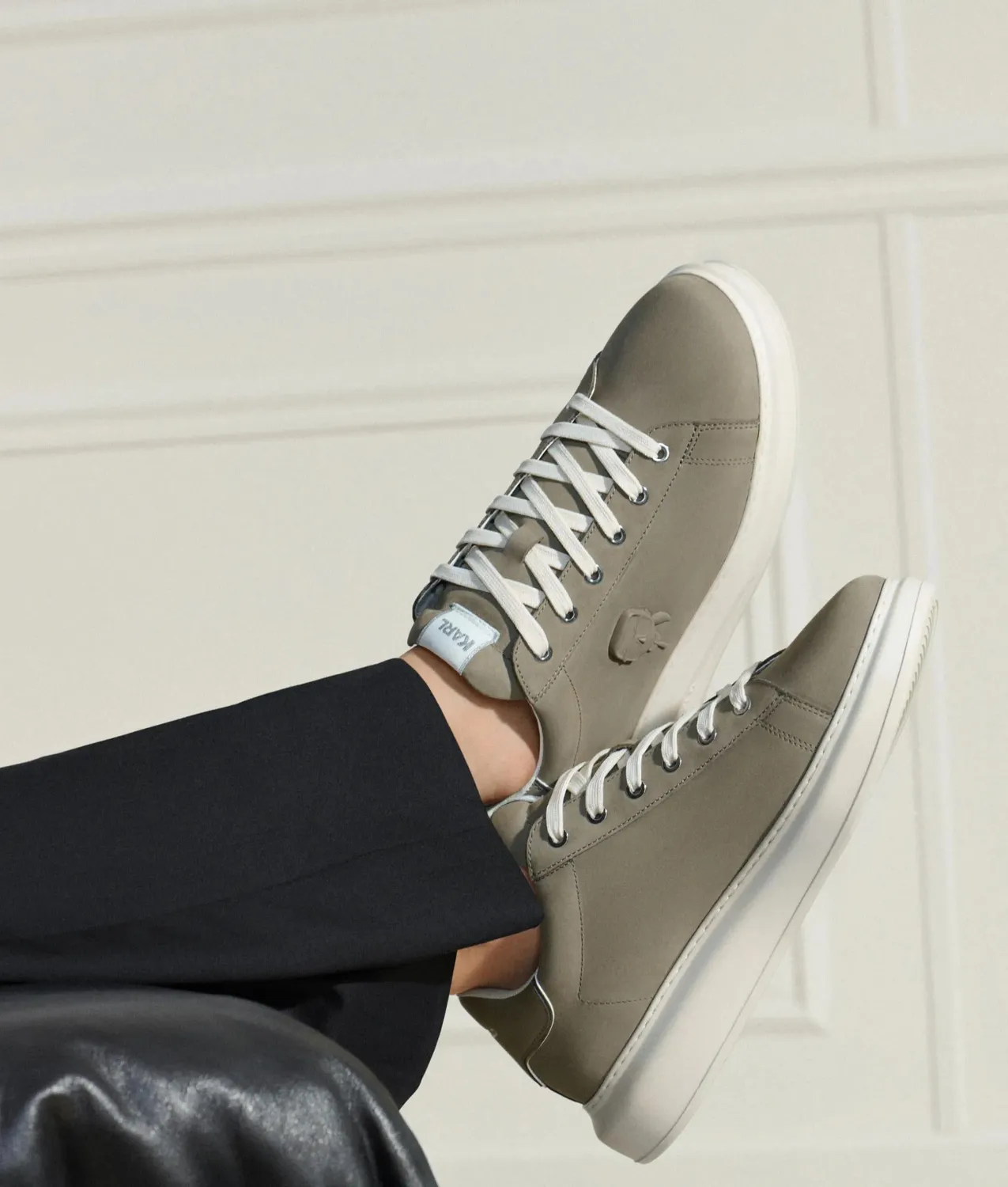 Karl Lagerfeld Ikon Kapri Sneaker Schnürer Kontrastsohle