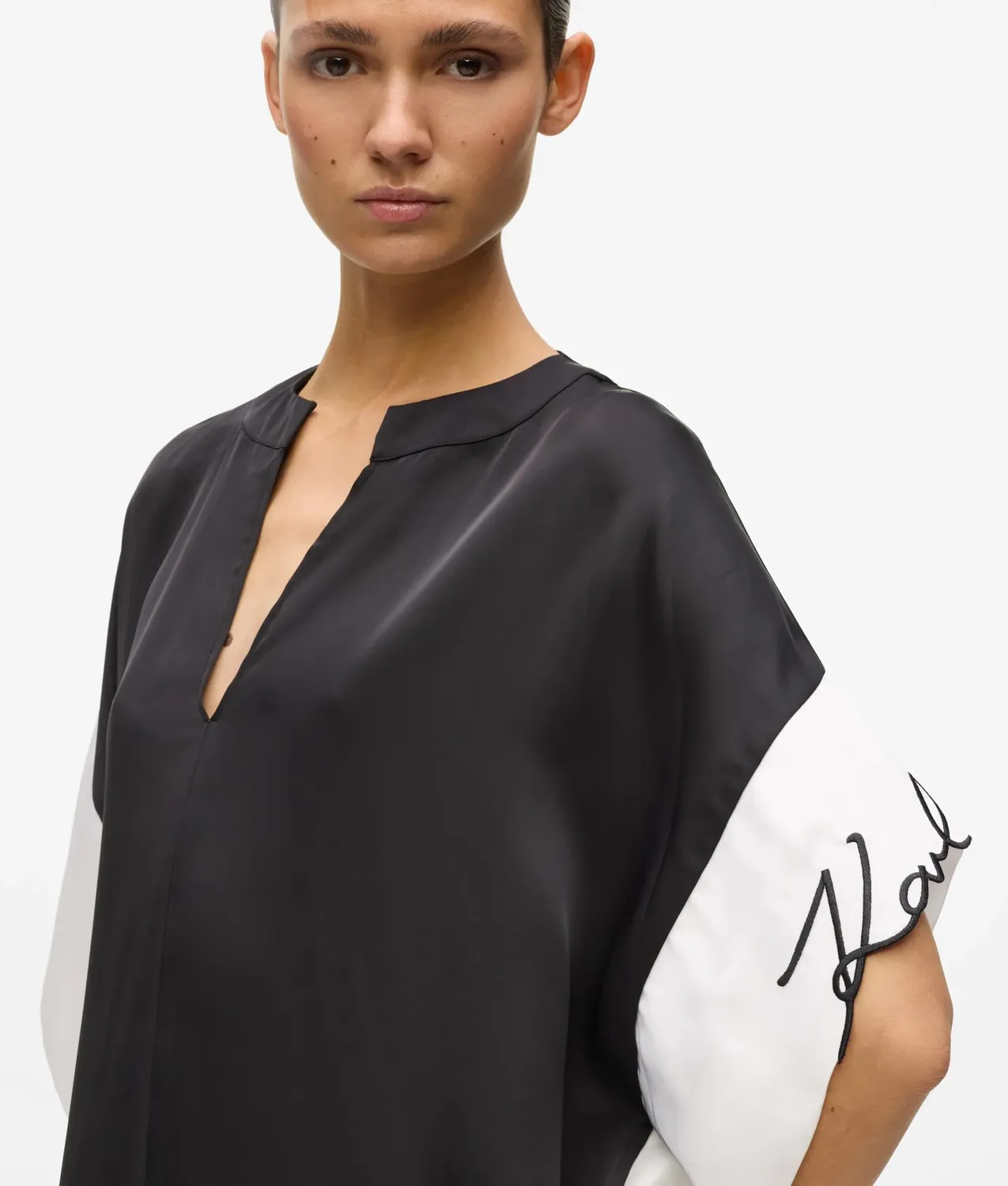 Karl Lagerfeld Signature Satin-Kleid V-Ausschnitt XS-XL