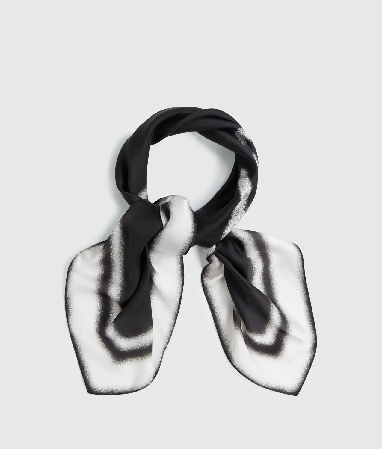 Karl Lagerfeld Karl Quote Large Bandana Tuch Print