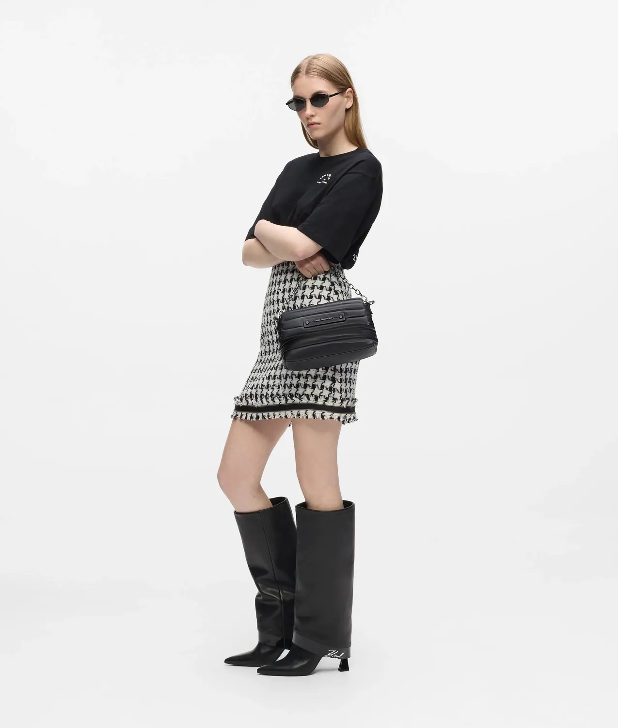 Karl Lagerfeld K/Essential Plie Chain Crossbody gesteppt