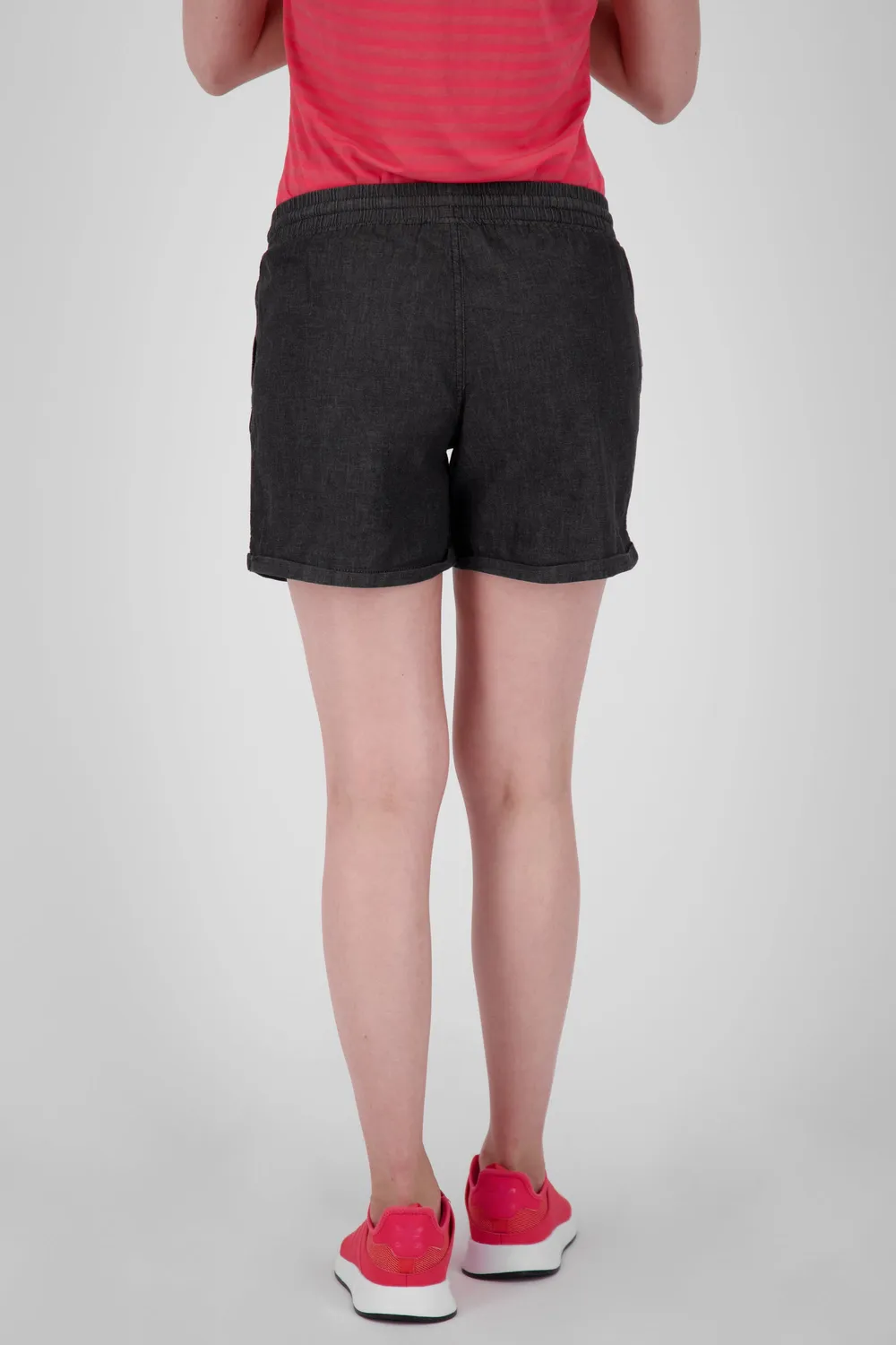 Alife & Kickin JaneAK Shorts Schwarz Denim-Optik