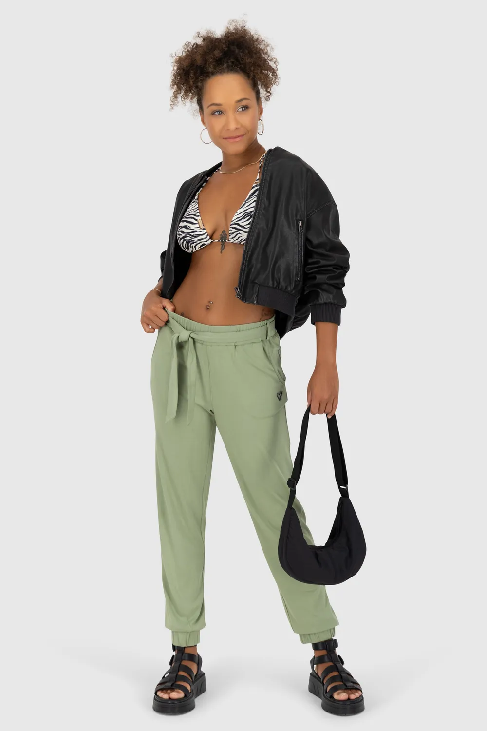 Alife & Kickin AliceAK A Hose grün Joggpants