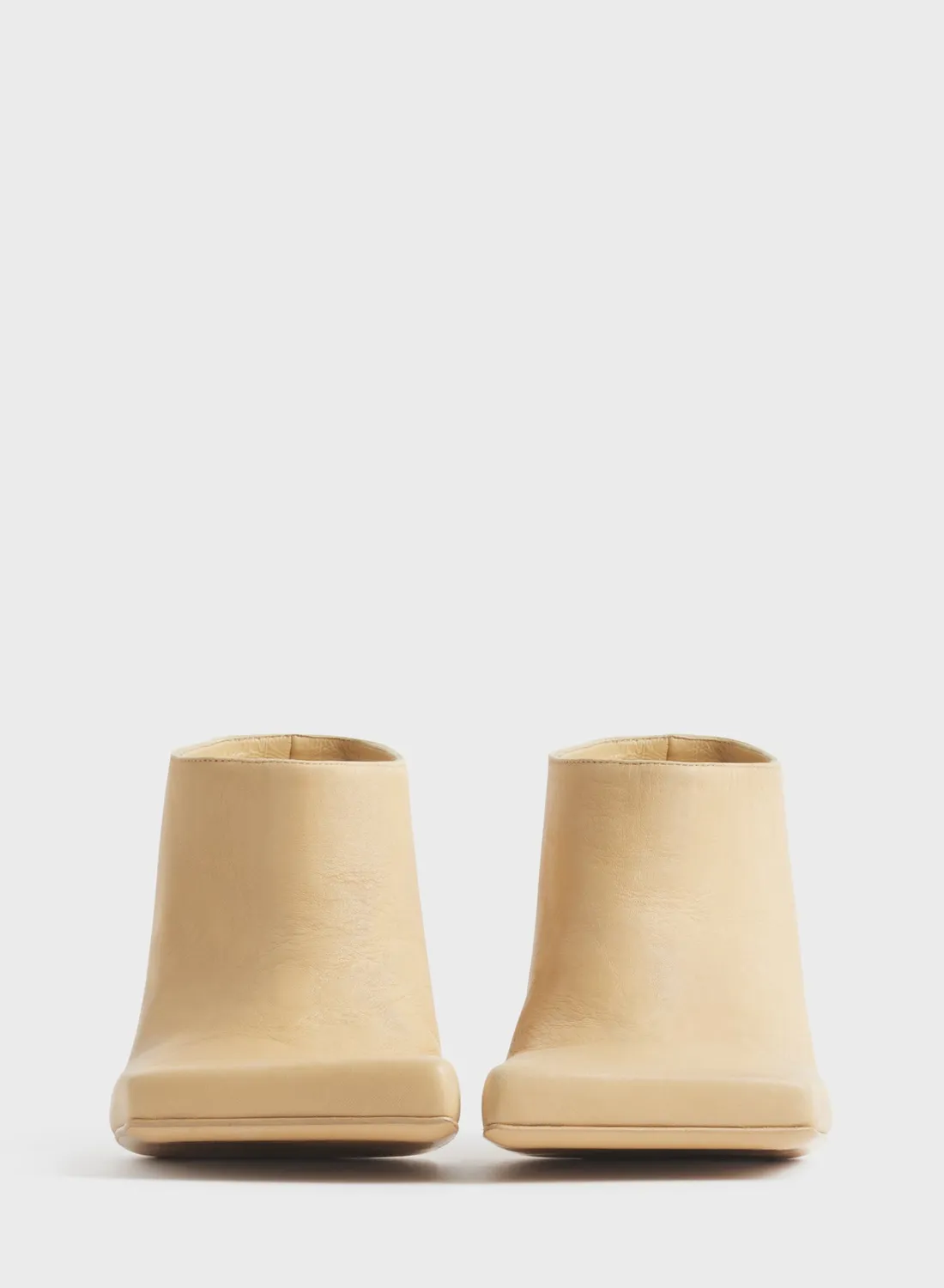 Mugler Square Mules 105 beige Leder