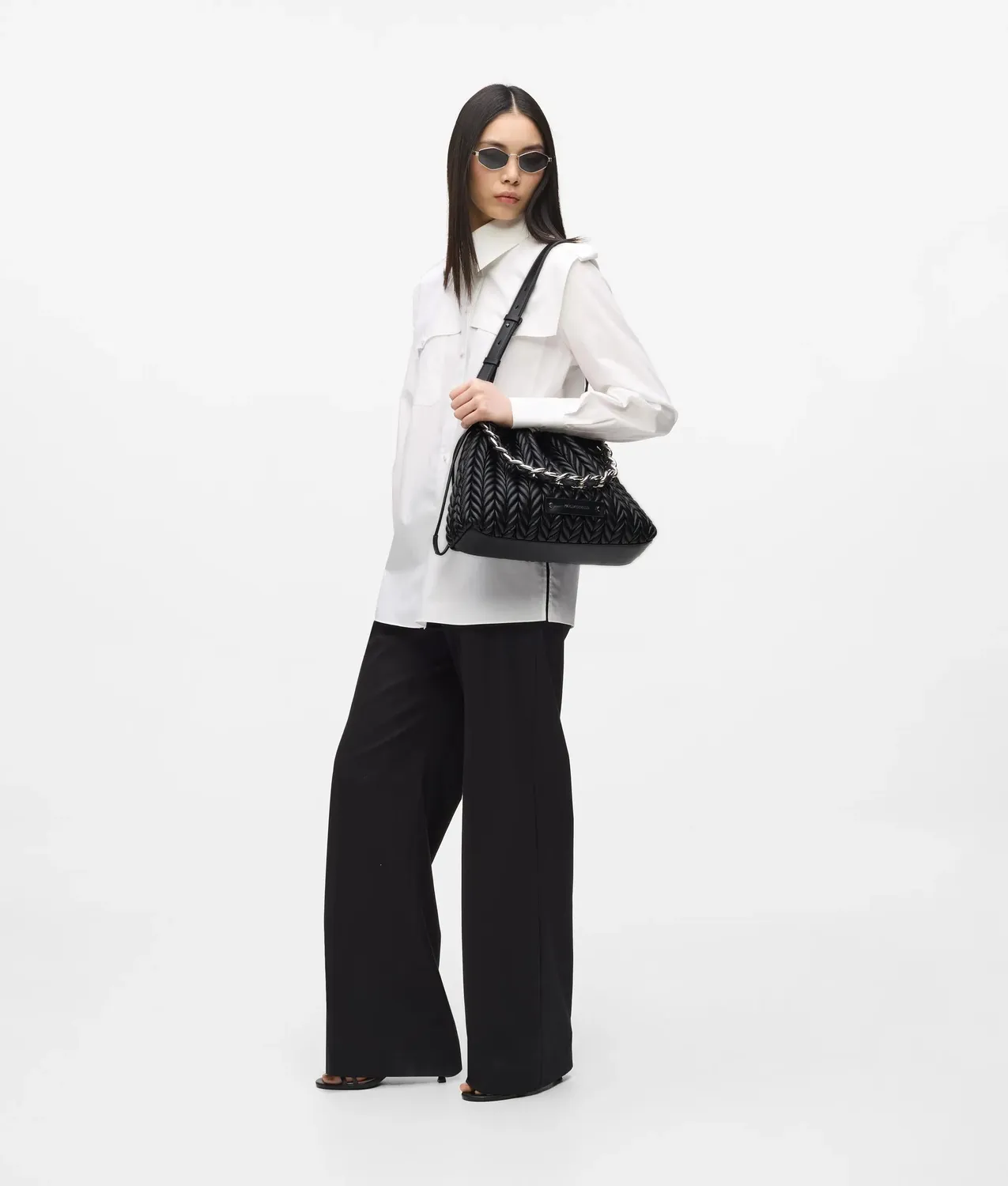 Karl Lagerfeld K/Weave Chain Schultertasche schwarz gesteppt
