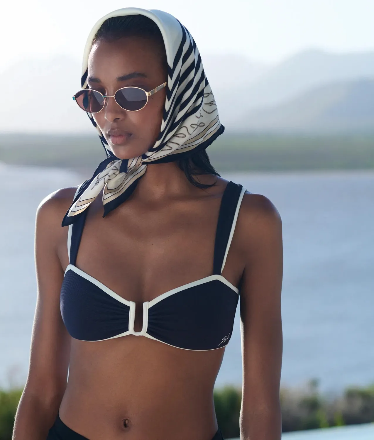 Karl Lagerfeld Signature Bandeau Bikini-Oberteil schwarz