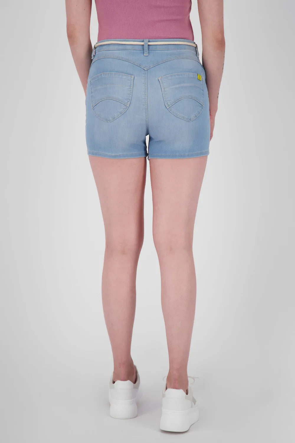 Alife & Kickin JanaAK DNM A Jeansshorts hellblau washed