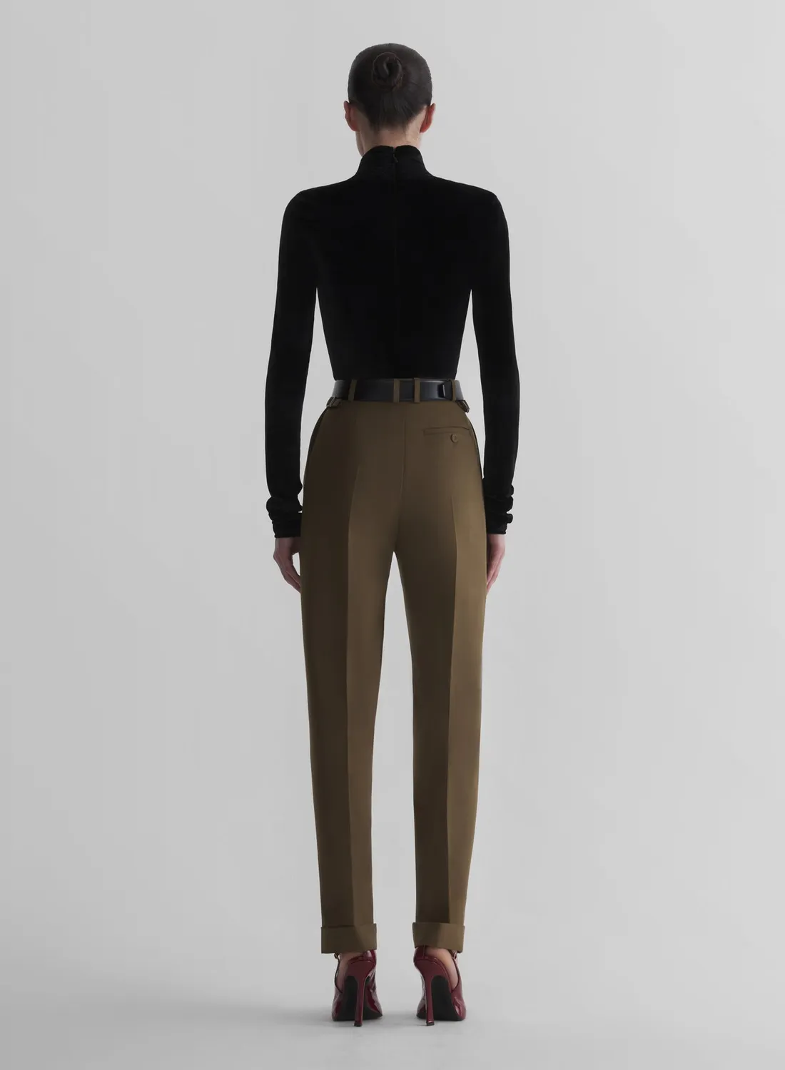 Mugler Carrot Hose Khaki Wolle Gr.34-46
