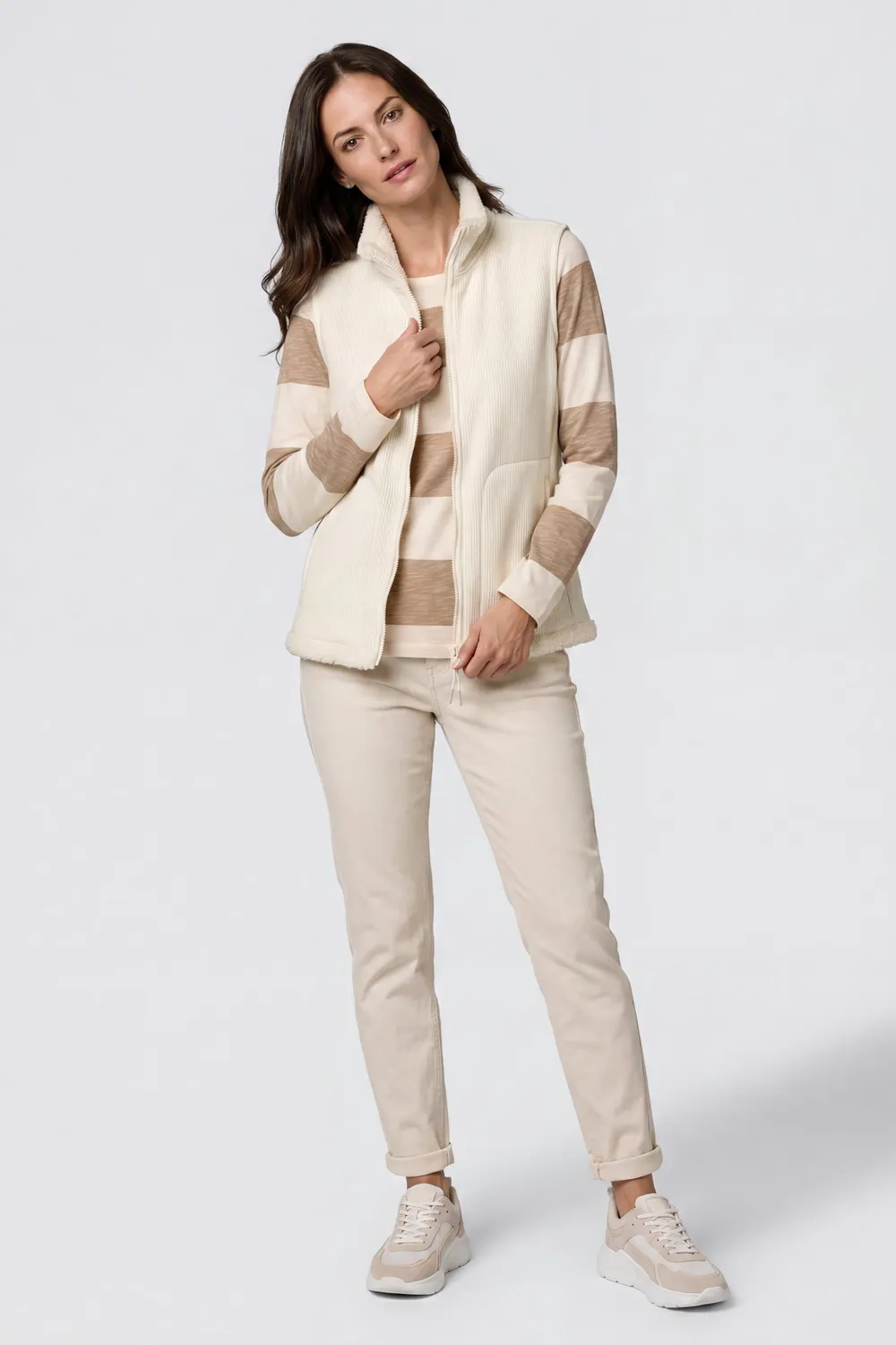 Alife & Kickin EstherAK T Weste Off White Teddy Damen