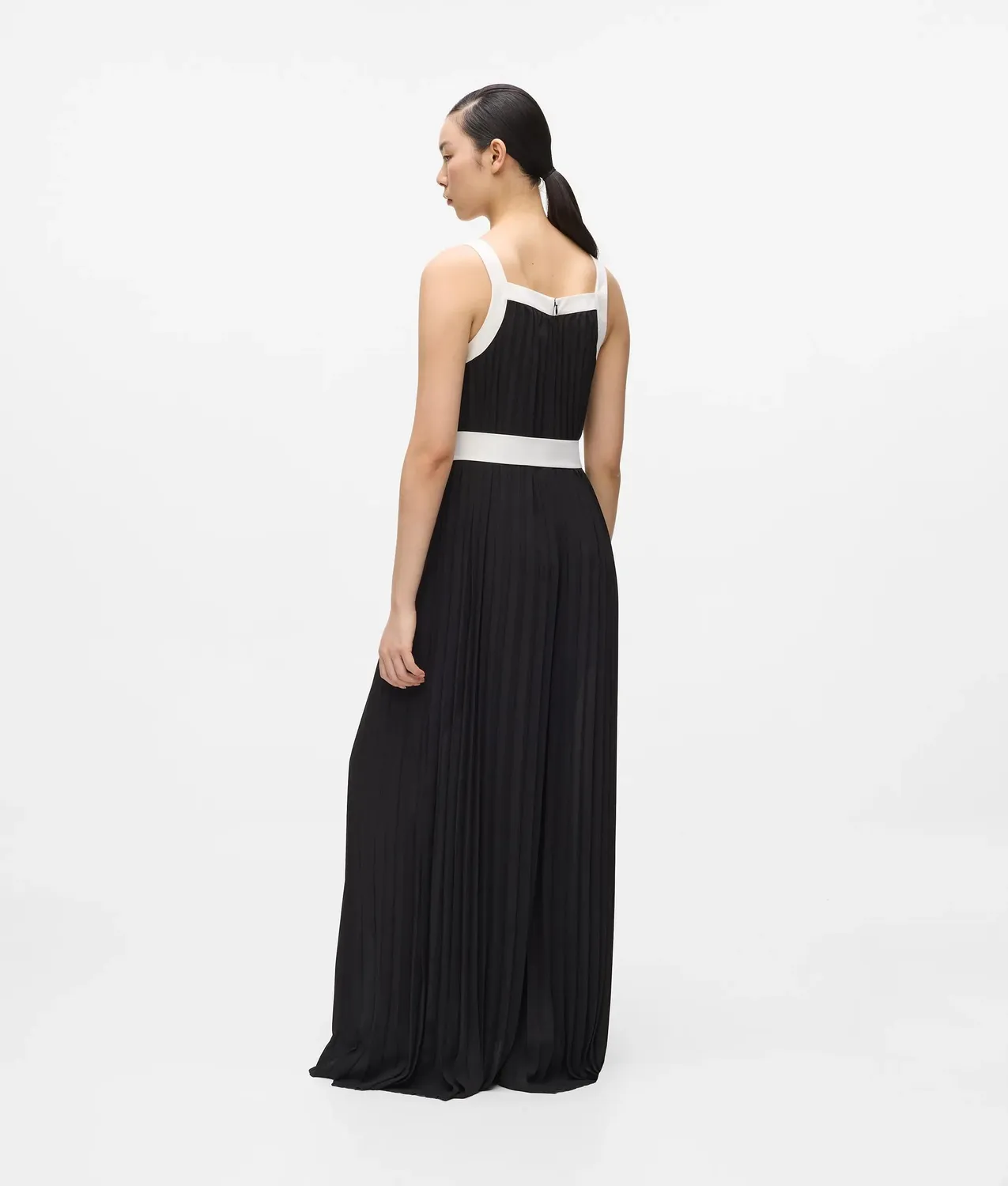 Karl Lagerfeld Pleated Jumpsuit Overall mit Plissee und Gürtel
