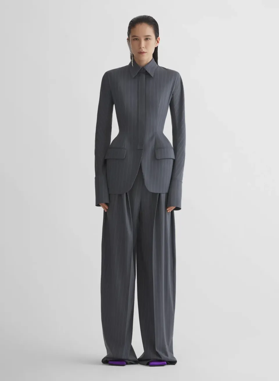 Mugler Pinstripe Wide Pleated Hose Grau Wolle weit
