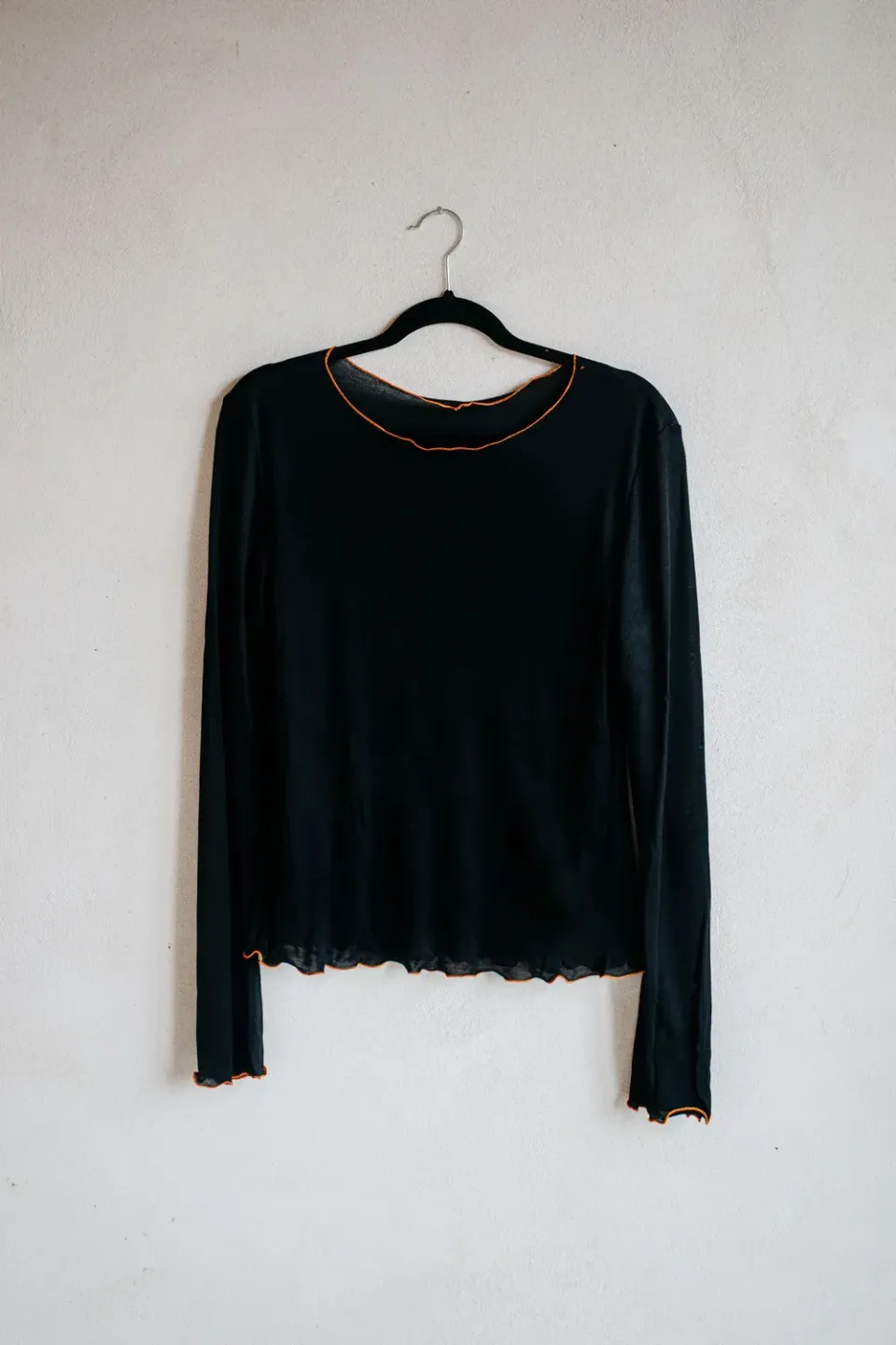 isarti Girato Shirt Nero Langarm Tencel