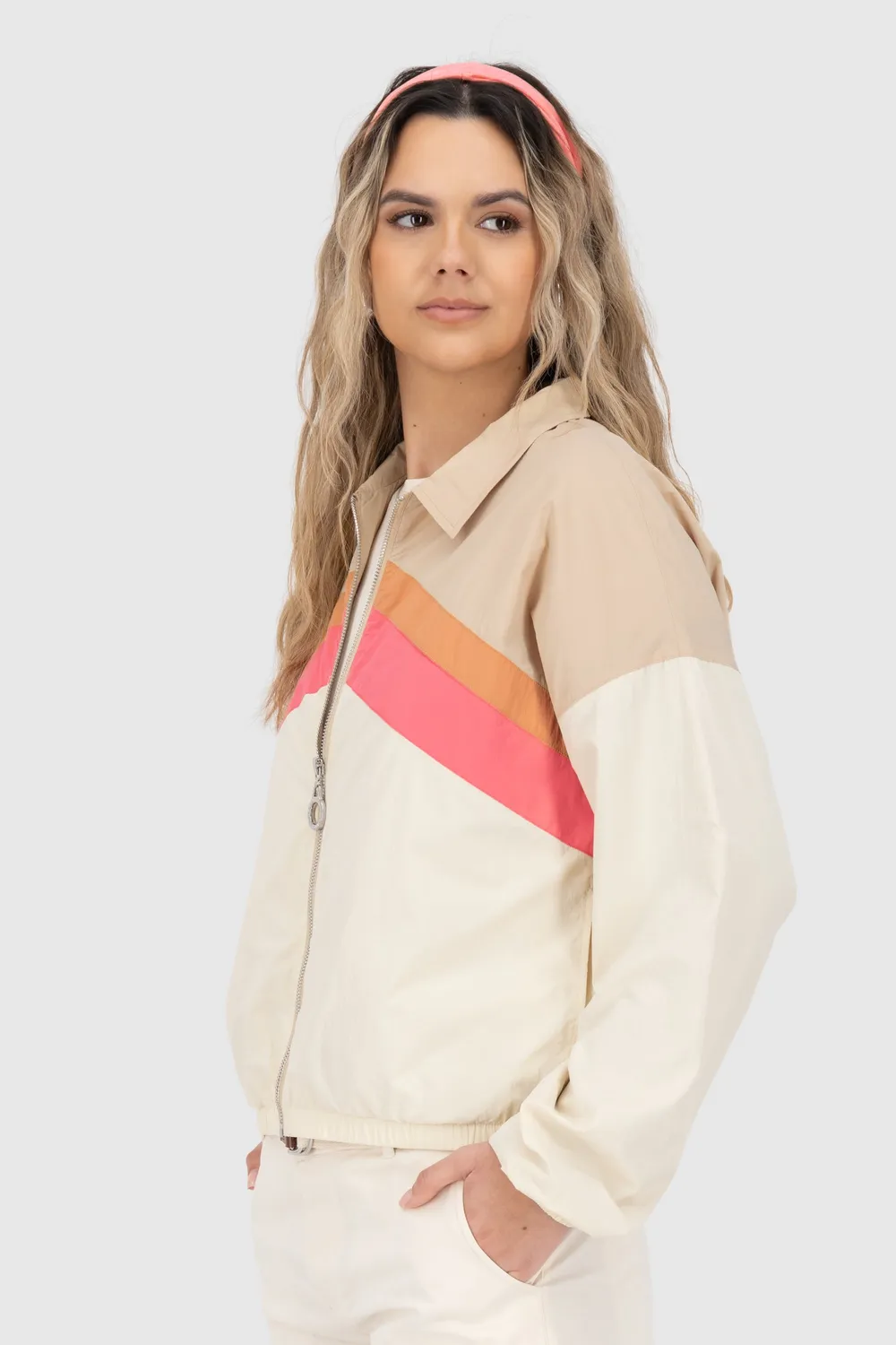 Alife & Kickin RyaAK A Jacke Damen braun leicht