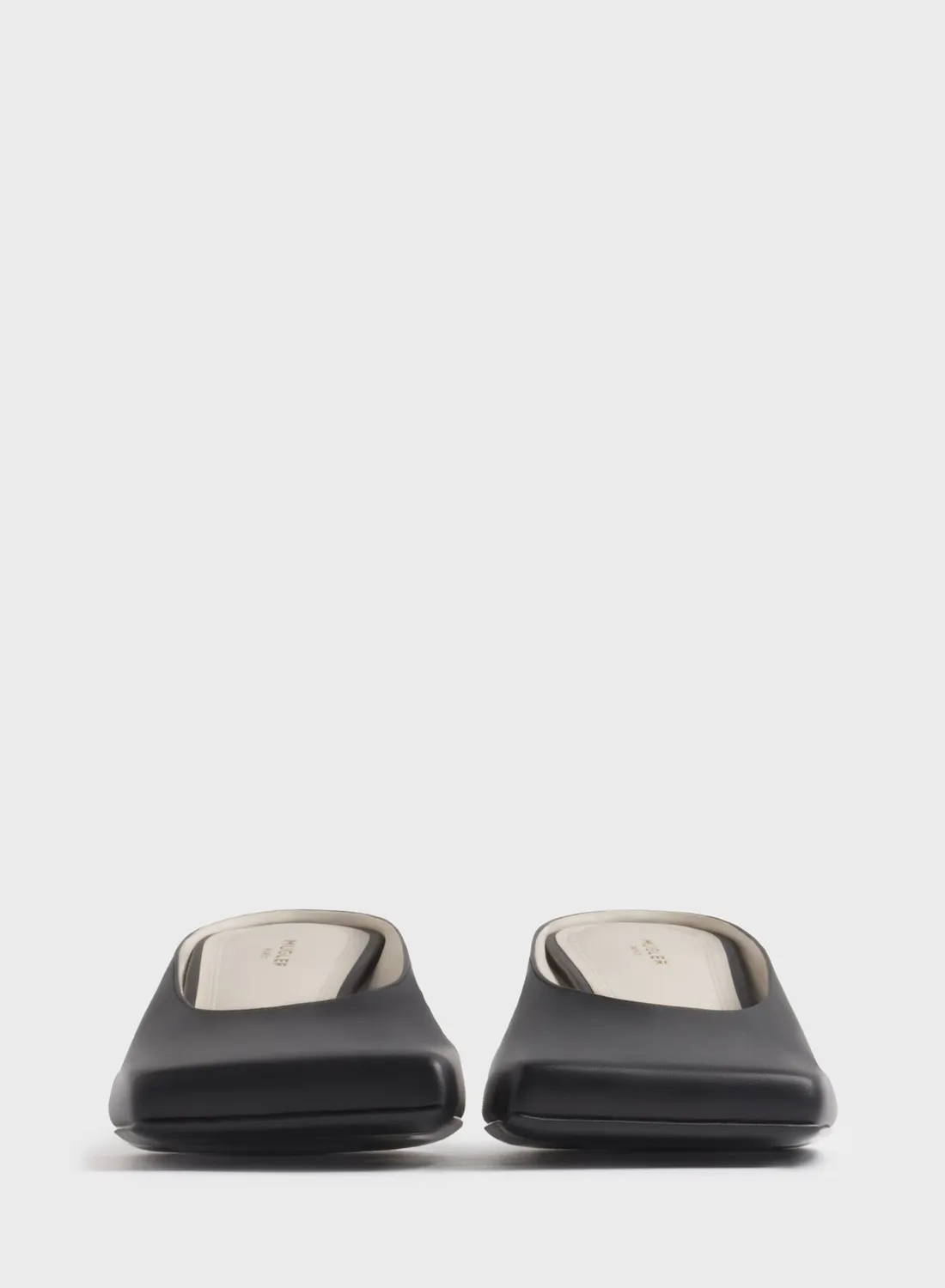 Mugler Square Mules 45 Pantoletten Leder schwarz