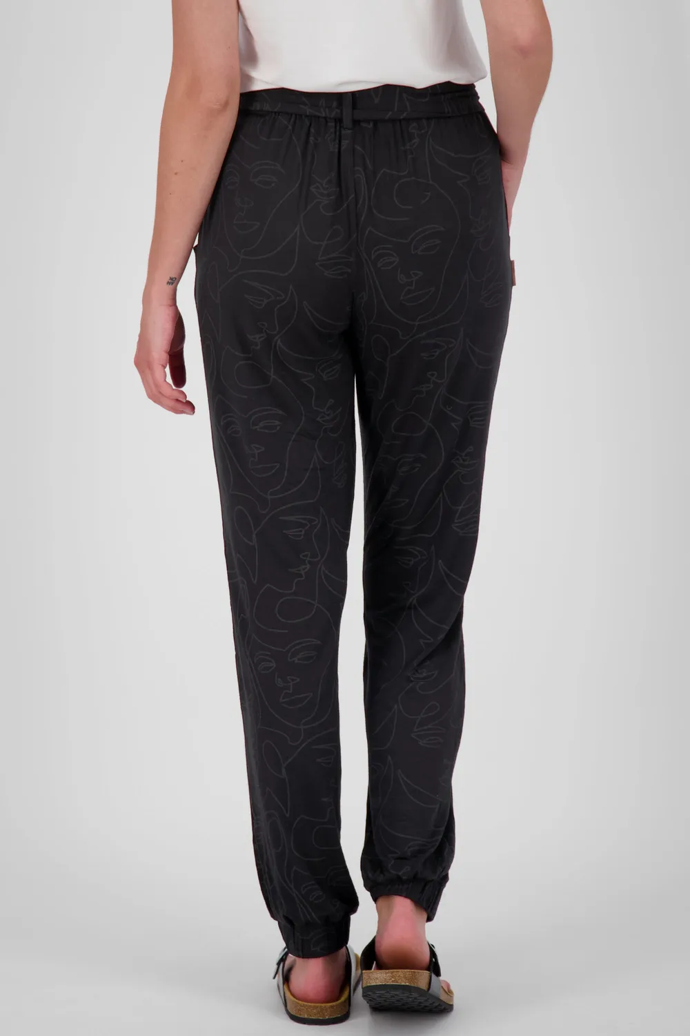 Alife & Kickin AliceAK Hose Schwarz Alloverprint