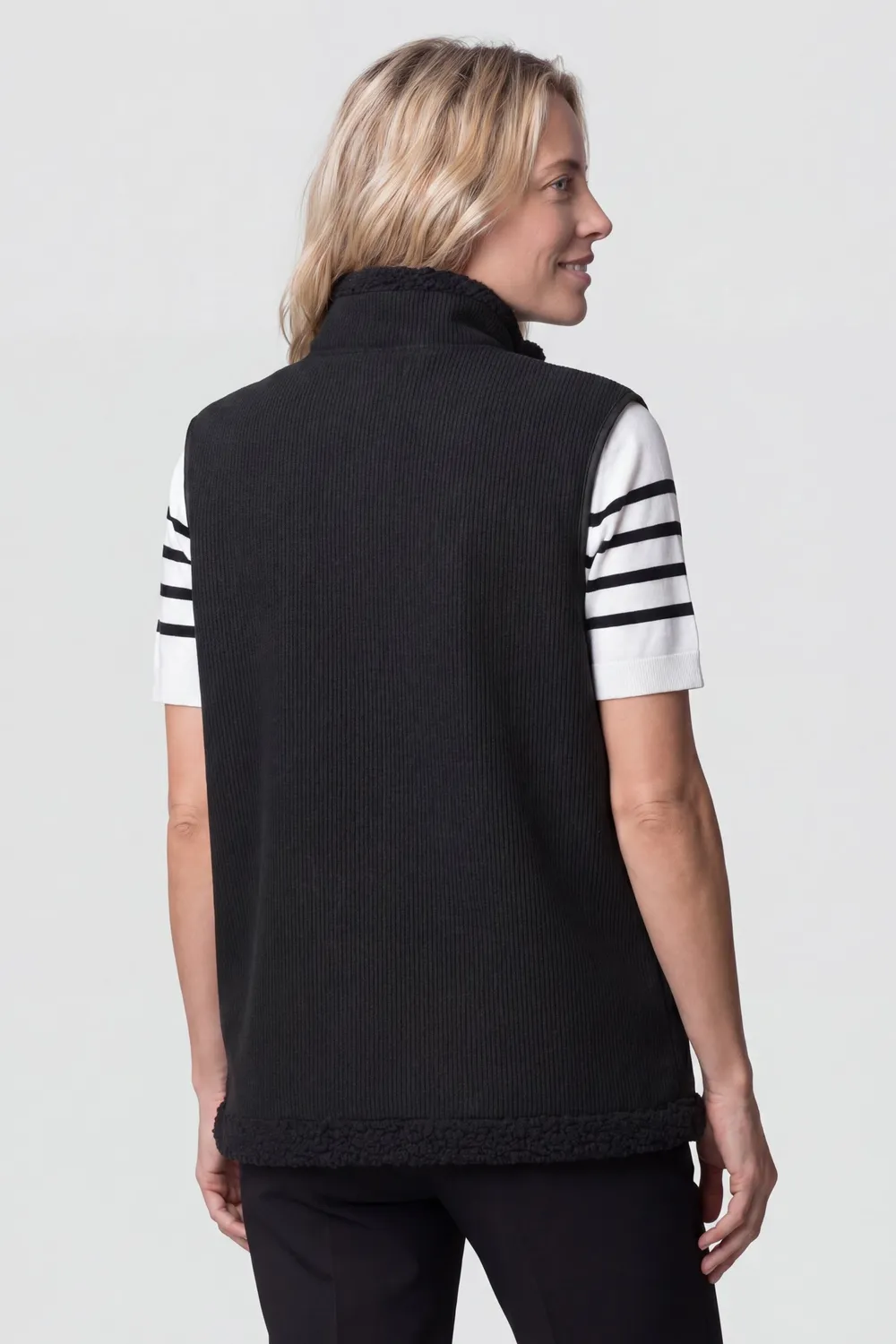 Alife & Kickin EstherAK T Teddy Weste Schwarz Damen