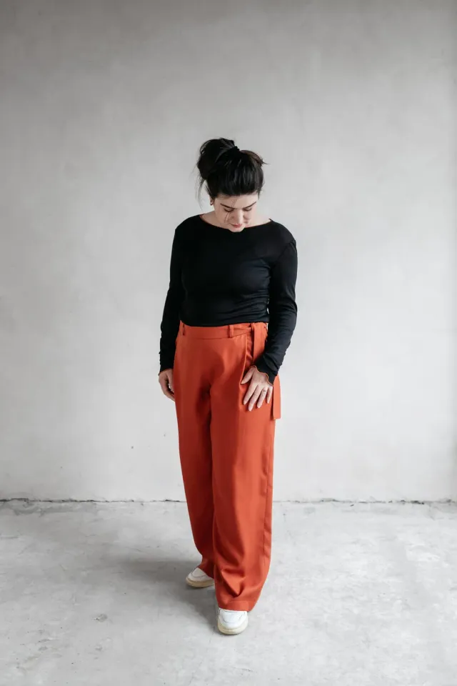isarti Piega Hose Terra Cotta aus Tencel weit